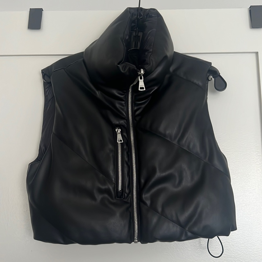 DKNY Cropped Reversible Leather Puffer Vest